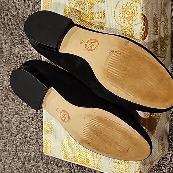 Michael kores red ♥️ heart black suede flats - Picture 5 of 5